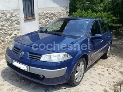 Usado Renault Mégane Dynamique 120 CV (88 kW) 2004 Azul Berlina