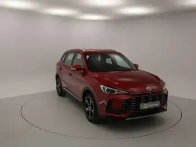 Usado MG ZS Comfort 197 CV (144 kW) 2026 Rojo SUV