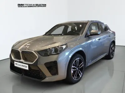 Usado BMW iX2 Luxury Line 150 kW (204 CV) 2026 Gris SUV
