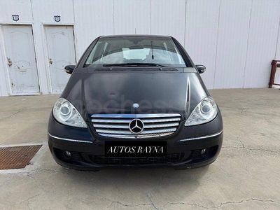 Usado Mercedes A150 Elegance 95 CV (69 kW) 2006 Negro Monovolumen