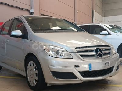 Mercedes B180