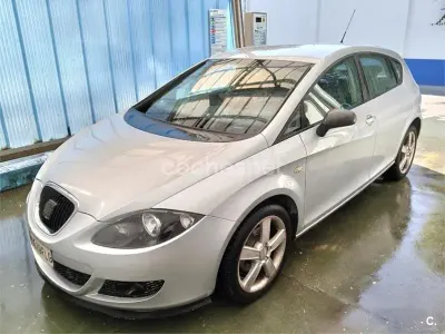 Usado Seat Leon Stylance 102 CV (75 kW) 2007 Gris / plata Utilitario
