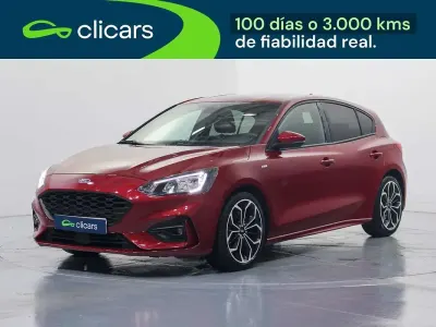 Usado Ford Focus ST-Line X 155 CV (114 kW) 2020 Rojo Utilitario