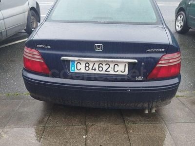 Usado Honda Accord LS 136 CV (100 kW) 2000 Azul Berlina