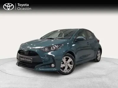 Begagnad Toyota Yaris Hybrid