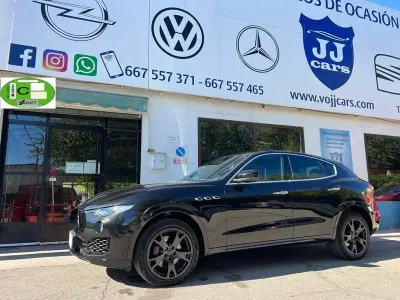 Usado Maserati Levante 275 CV (202 kW) 2018 Negro SUV