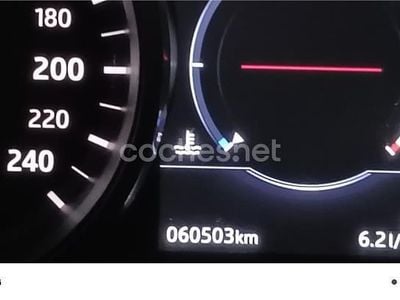 Begagnad Land Rover Discovery 4 HSE 240 HK (176 kW) 2016 Grå SUV