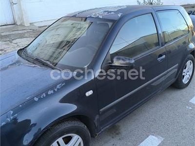 Azul Usado 2002 VW Golf Conceptline Berlina | 600 € (Super precio)