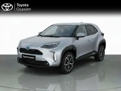 Usado Toyota Yaris Cross Style 116 CV (85 kW) 2022 Gris / plata SUV