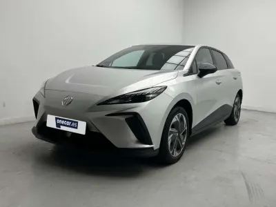 Usado MG MG4 EV Comfort 150 kW (204 CV) 2023 Gris silver sil Utilitario