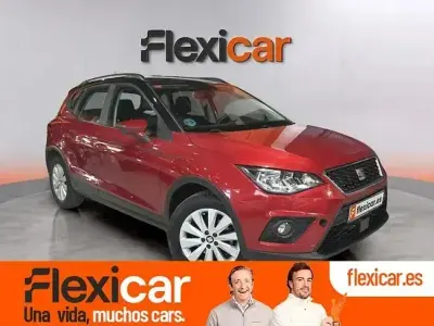Usado Seat Arona Ecomotive 95 CV (69 kW) 2019 Rojo SUV