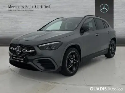 Usado Mercedes GLA200 150 CV (110 kW) 2025 Gris montaña SUV