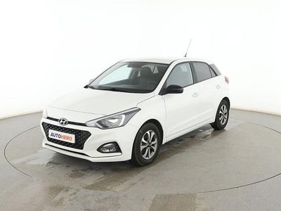 Usado Hyundai i20 101 CV (74 kW) 2020 Blanco Berlina
