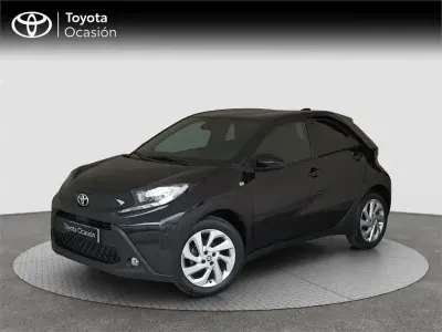 Usado Toyota Aygo X Play 72 CV (52 kW) 2024 Negro SUV