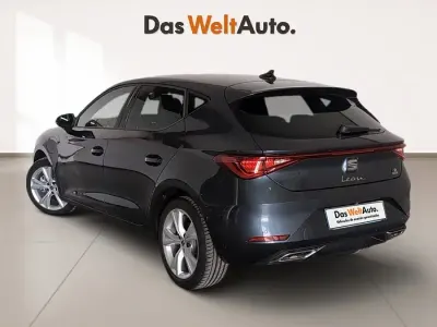 Usado Seat Leon FR 204 CV (150 kW) 2025 Gris