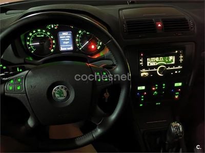 Usado Skoda Octavia Elegance 140 HP (102 kW) 2007 Cinzento Carrinha