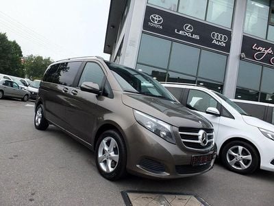 Marrón Usado 2017 Mercedes V220 Monovolumen | 37.990 € (Caro)