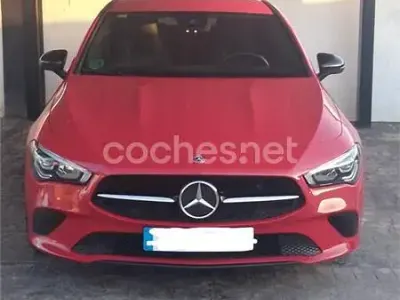 Usado Mercedes CLA200 163 CV (119 kW) 2019 Rojo Berlina