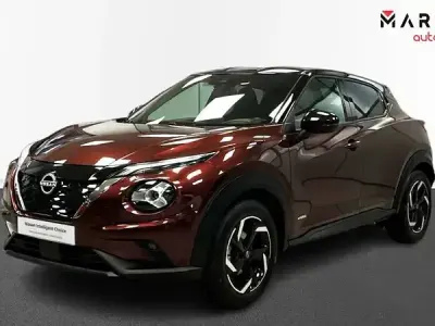 Usado Nissan Juke N-Connecta 143 CV (105 kW) 2024 Burgundy midnight black SUV