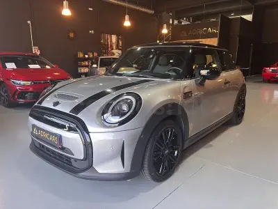 Usado Mini Cooper SE 135 kW (184 CV) 2023 Eléctrico Utilitario
