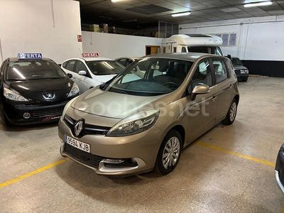 Marrón Usado 2013 Renault Scénic III Expression Monovolumen | 5400 € (Un poco caro)