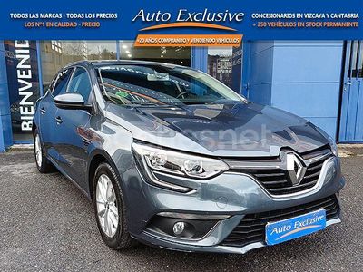 Usado Renault Mégane IV Zen 130 CV (95 kW) 2016 Gris / plata Berlina