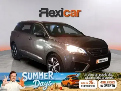 Usado Peugeot 5008 Allure 130 CV (95 kW) 2019 Gris SUV