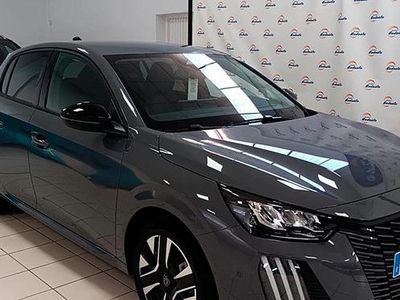 Nuevo Peugeot 208 Allure 102 CV (75 kW) 2025 Gris selenium cmetal Utilitario
