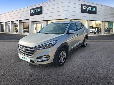 Usado Hyundai Tucson 115 CV (84 kW) 2016 Gris SUV
