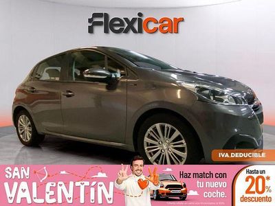 Usado Peugeot 208 GT-line 110 CV (80 kW) 2019 Gris Utilitario