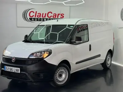 Usado Fiat Doblò 120 CV (88 kW) 2021 Blanco Monovolumen