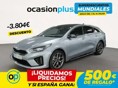 Usado Kia ProCeed GT-Line 140 CV (102 kW) 2019 Gris / plata Utilitario