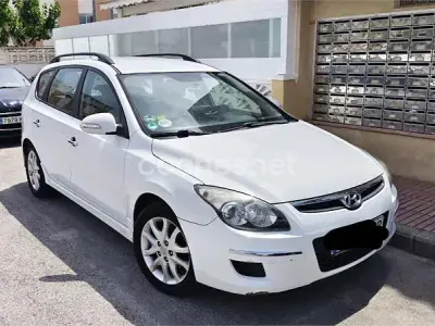 Käytetty Hyundai i30 Comfort 90 HP (66 kW) 2010 Valkoinen Farmari