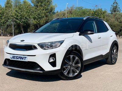 Blanco Usado 2021 Kia Stonic SUV | 15.899 € (Un poco caro)