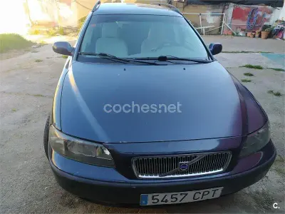 Käytetty Volvo V70 163 HP (119 kW) 2002 Sininen Farmari