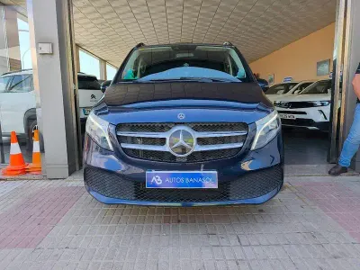 Usado Mercedes V220 Avantgarde 163 CV (119 kW) 2021 Azul Monovolumen