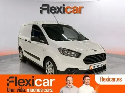 Usado Ford Courier Titanium 101 CV (74 kW) 2021 Blanco Monovolumen