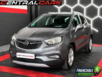 Usado Opel Mokka X Ultimate 140 CV (102 kW) 2017 Gris / plata SUV