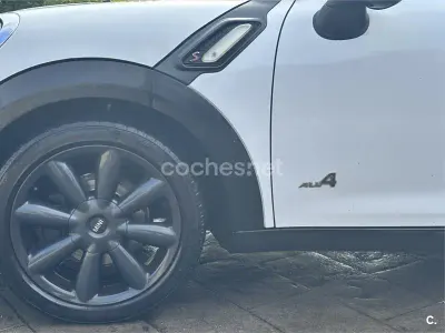 Begagnad Mini Cooper S Countryman 184 HK (135 kW) 2010 Vit SUV