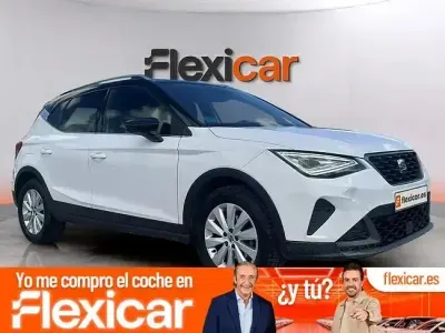 Usado Seat Arona FR 110 CV (80 kW) 2022 Blanco SUV