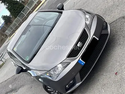 Usado Seat Ibiza SC I-Tech 70 CV (51 kW) 2014 Gris / plata Utilitario