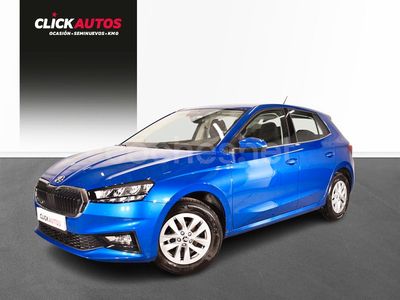 Azul Usado 2024 Skoda Fabia Ambition Utilitario | 17.750 € (Un poco caro)