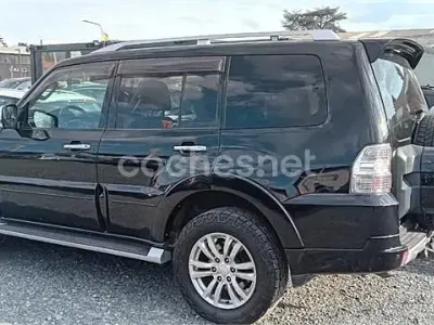 Usado Mitsubishi Montero Motion 200 CV (147 kW) 2010 Negro SUV