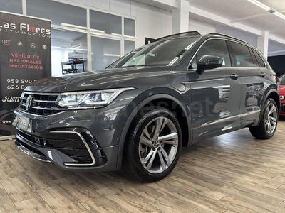 Usado VW Tiguan R-line 245 CV (180 kW) 2023 Gris / plata SUV