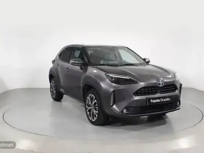 Usado Toyota Yaris Cross Style 116 CV (85 kW) 2022 Gris SUV