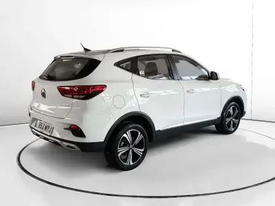 Begagnad MG ZS Comfort 106 HK (77 kW) 2025 Vit SUV
