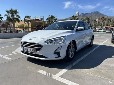 Begagnad Ford Focus Trend 120 HK (88 kW) 2019 Vit Sedan