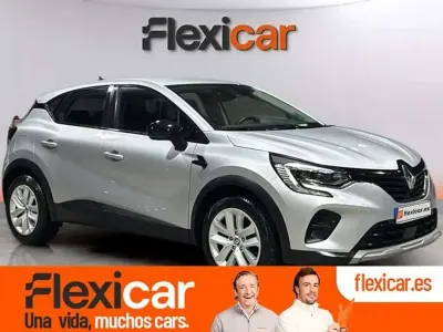 Używany Renault Captur Engineered 143 KM (105 kW) 2022 Szary SUV