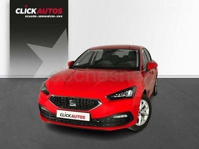 Usado Seat Leon Style 130 CV (95 kW) 2023 Rojo Berlina