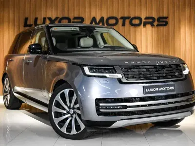 Usado Land Rover Range Rover Autobiography 530 CV (389 kW) 2023 Gris / plata SUV